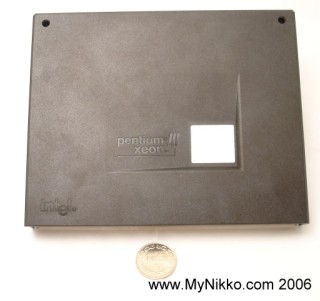 1999-Intel%C2%AE+Pentium%C2%AE+III+Xeon%C2%AE+Processor